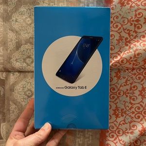 BRAND NEW SAMSUNG GALAXY TAB E